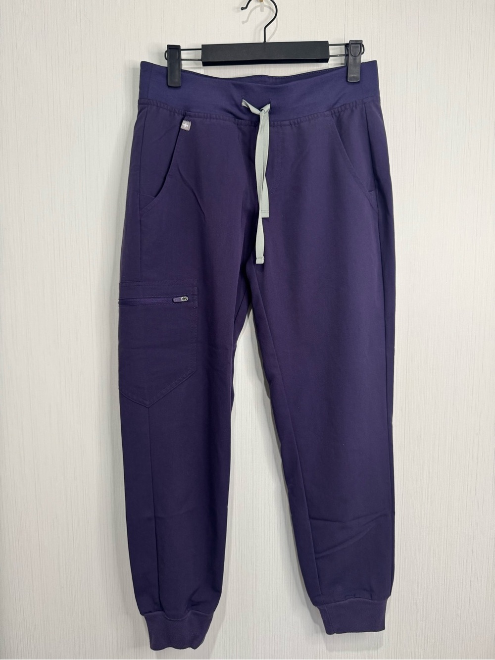 FIGS Zamora Jogger Scrub Pants. Purple Shadow! XS Petite. Nearly New.